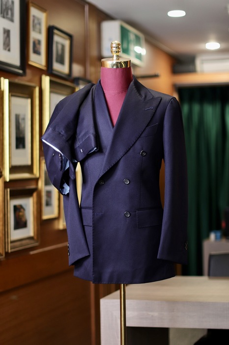 カバートクロスはドレッシーに野性的に。  :: MICHELE＆SHIN